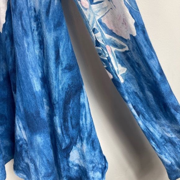 Meadow Rue Size Medium Blue Floral Linen Fields Watercolor Swing Top spring - Picture 6 of 7